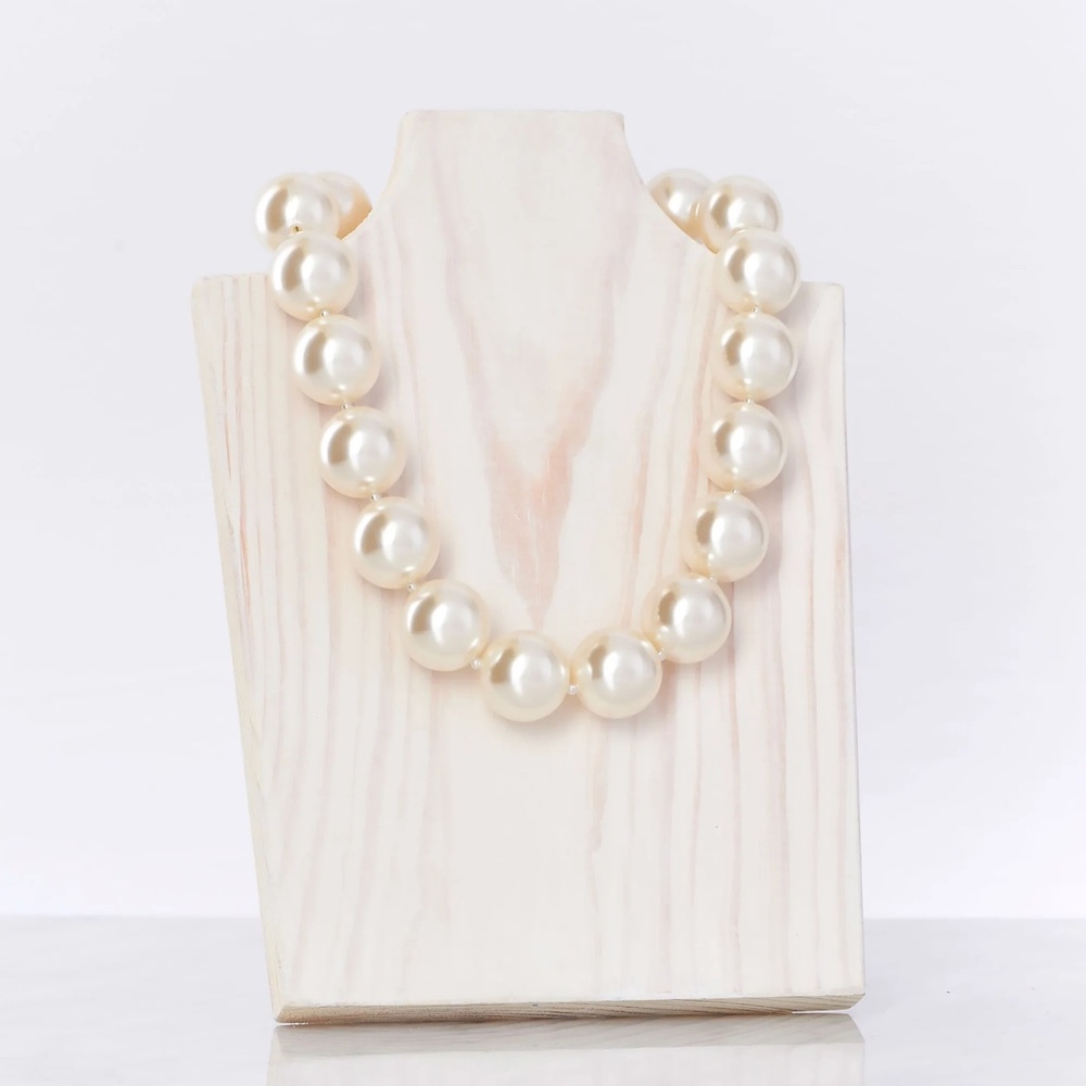 Hot Girl Pearls cooling necklace